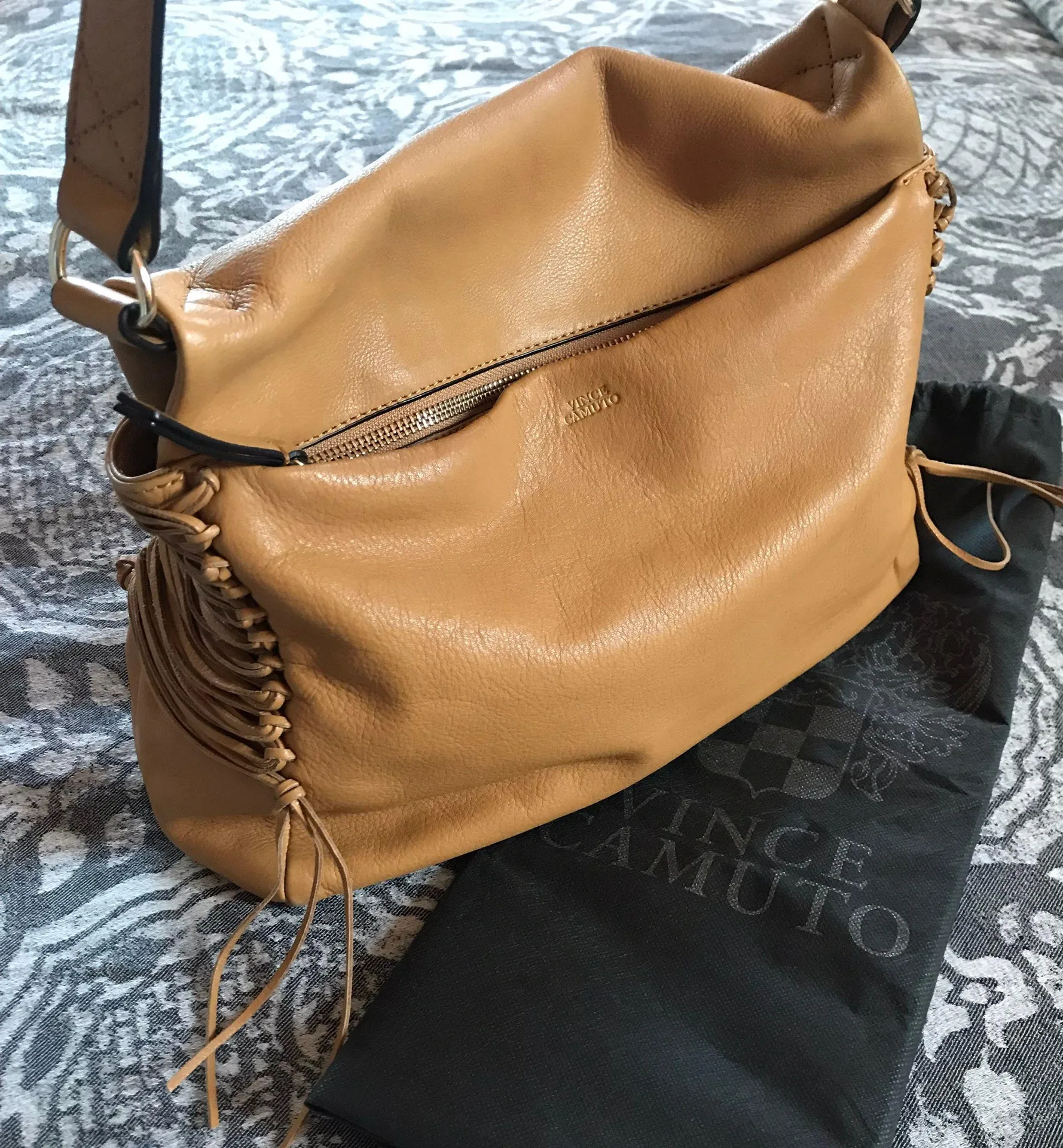 Vince Camuto Genuine leather  shoulder bag - Image 3