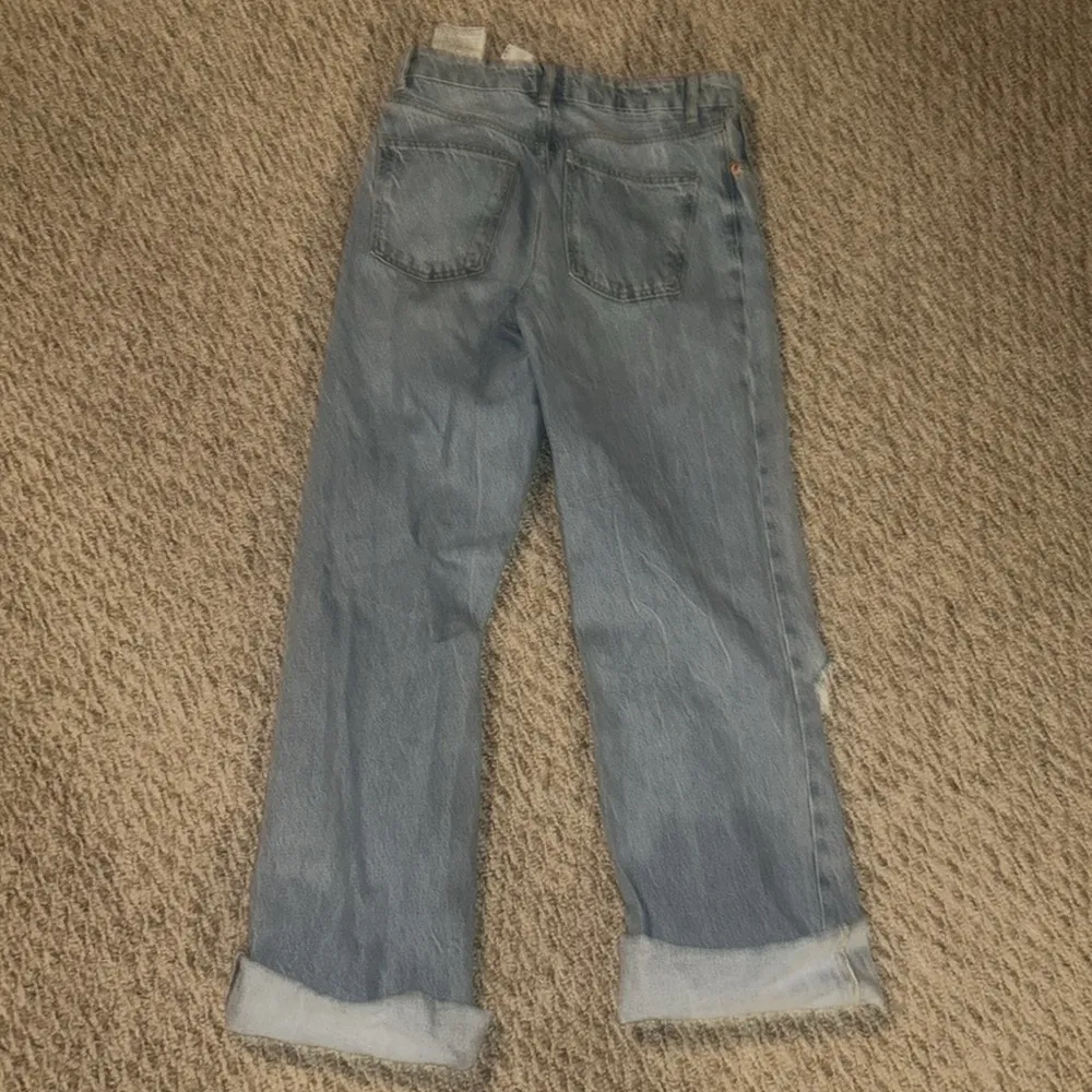 Zara Baggy Ripped Jeans size 6 US 38 EU lightly worn - Image 3