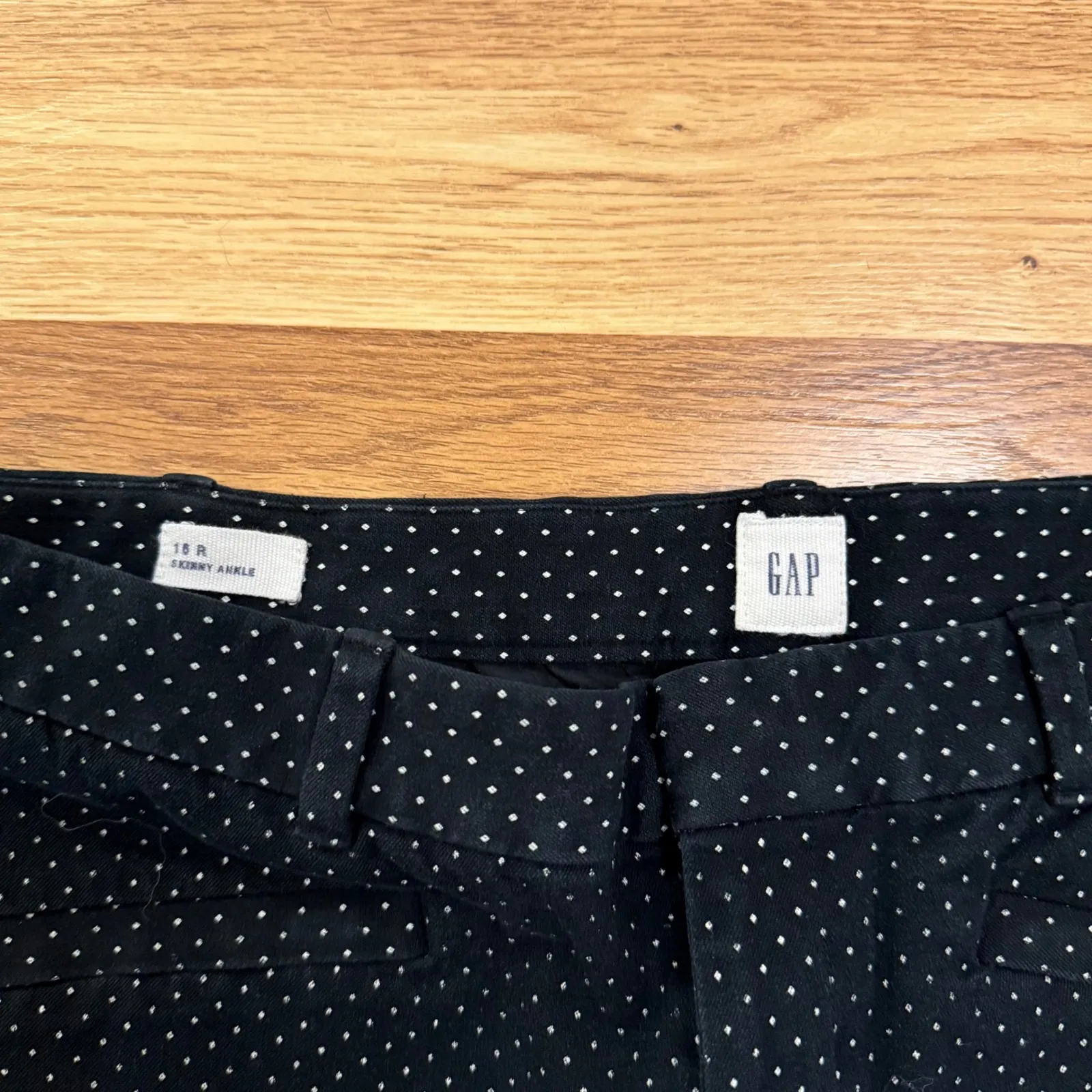 GAP Women's Skinny Ankle Pants‎ Black White Polka Dot Size 16R - Image 2