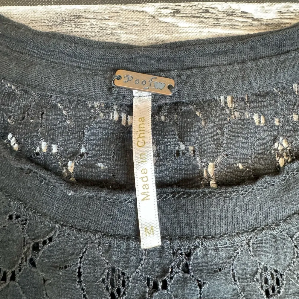 Poof Women's Black Cropped Pullover Lace T Tee Shirt M Med Medium Short Sleeves - Image 11