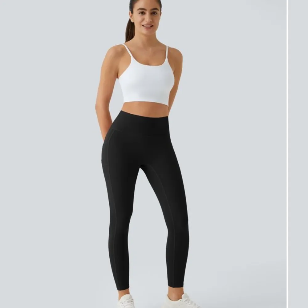 HALARA Black Leggings. Side Pocket. Shaping tummy control band. High rise - Image 5