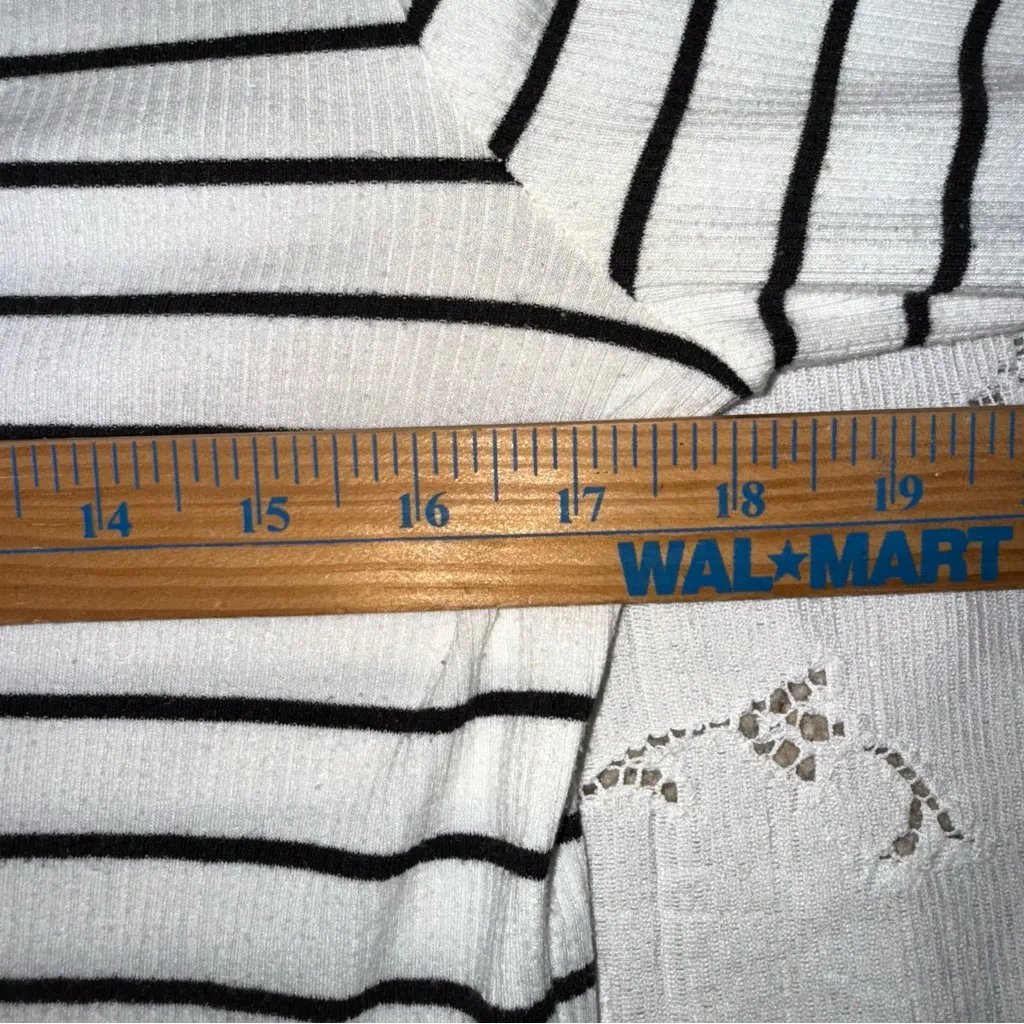 Allison Joy Black and White Striped Ruffle Bell Sleeve Boho Blouse size Small - Image 8