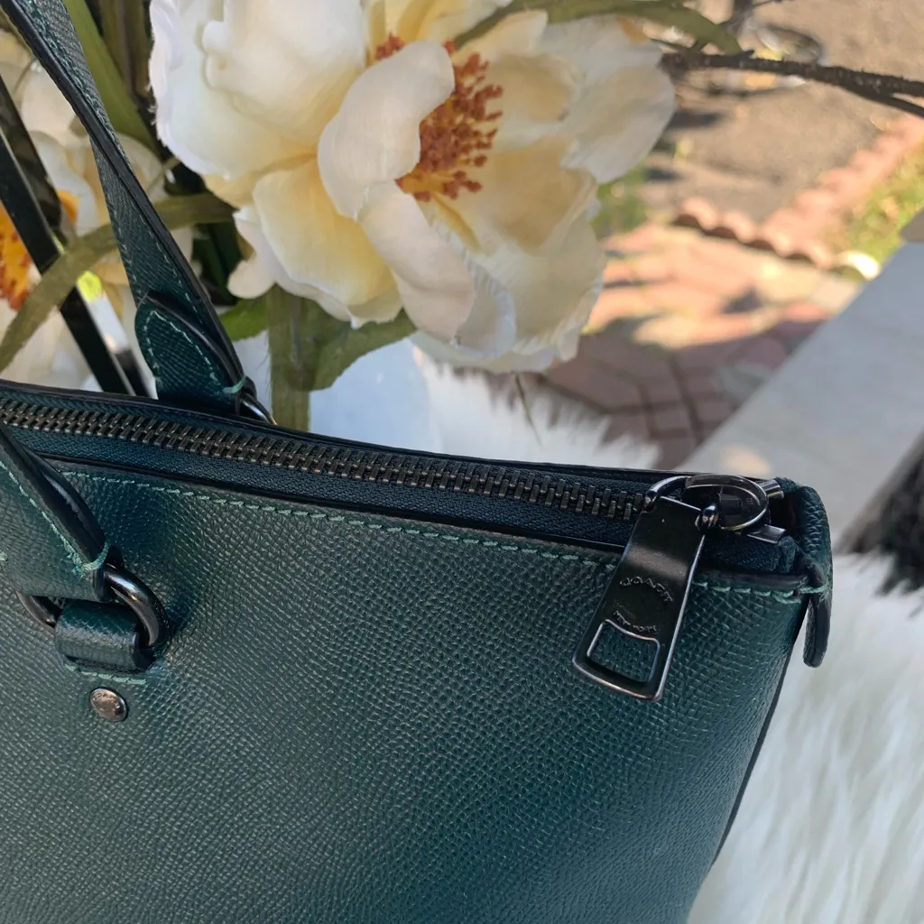 Coach Gallery Tote Bag Green Crossgrain Leather - Image 5