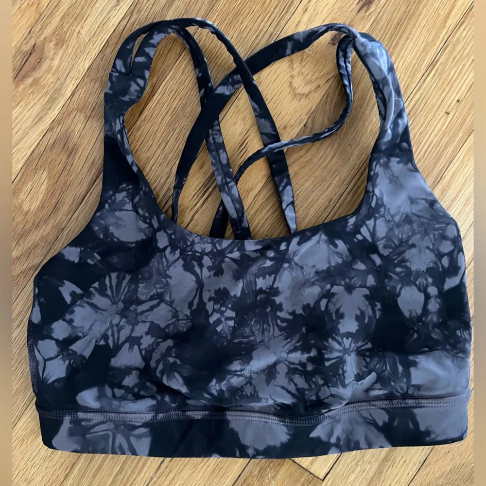 Lululemon Energy Bra in Shibori Magnum Black Size 4 - Image 3