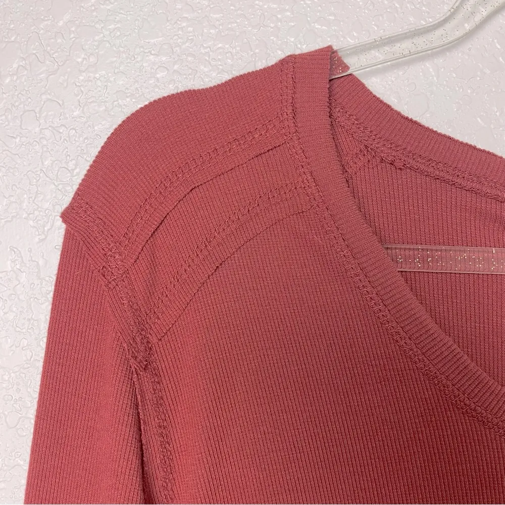 Knox Rose Women's Brick Red Ribbed Long Sleeve Tee with Lace Sleeve Size L - Image 3