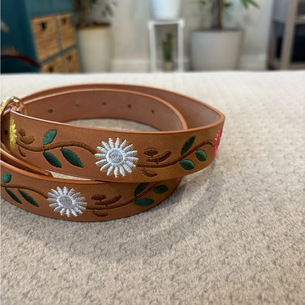 Embroidered Floral Brown Belt - Image 2