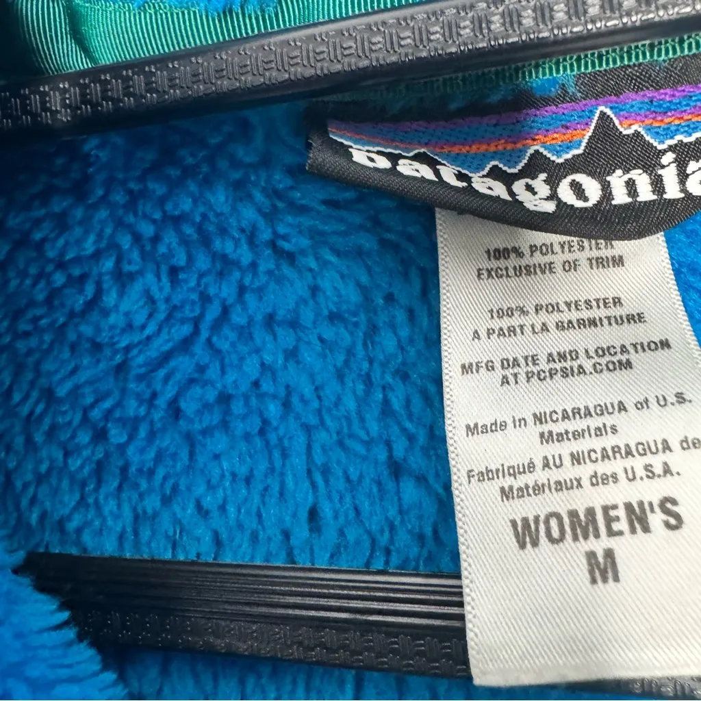 Patagonia Women's Re-Tool Snap-T Pullover in a blue size medium - Image 4