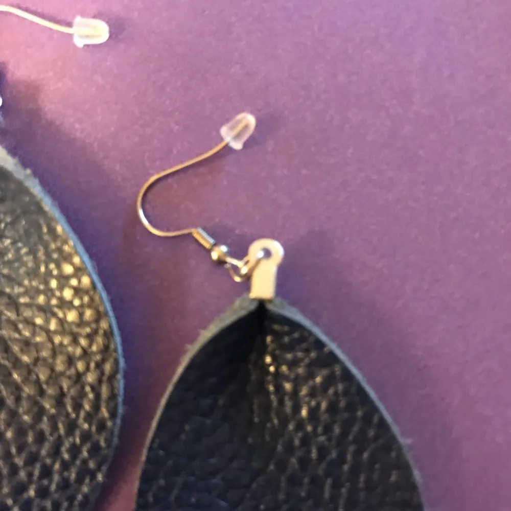 Earrings Navy Blue Faux Leather in Teardrop Shape w/ Fish Hook & Back NEW - Image 2