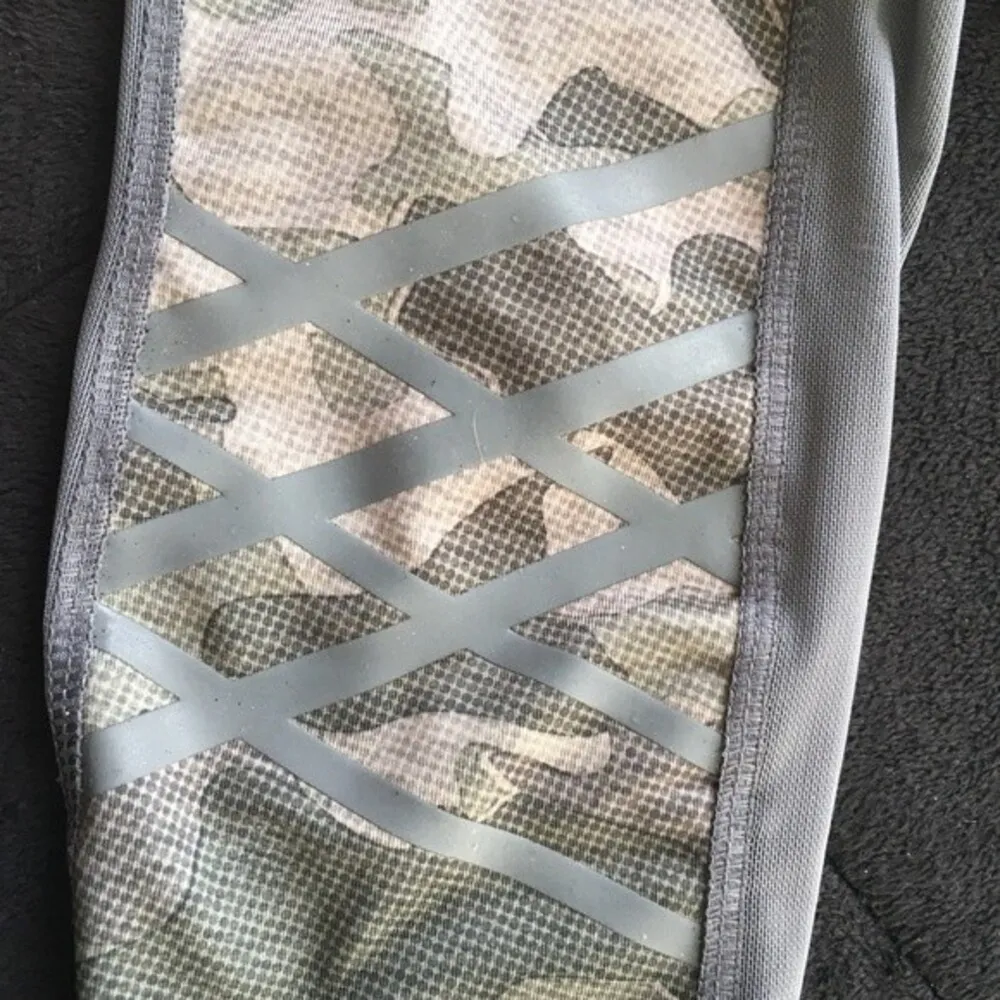 RBX camo print leggings, size Medium - Image 2