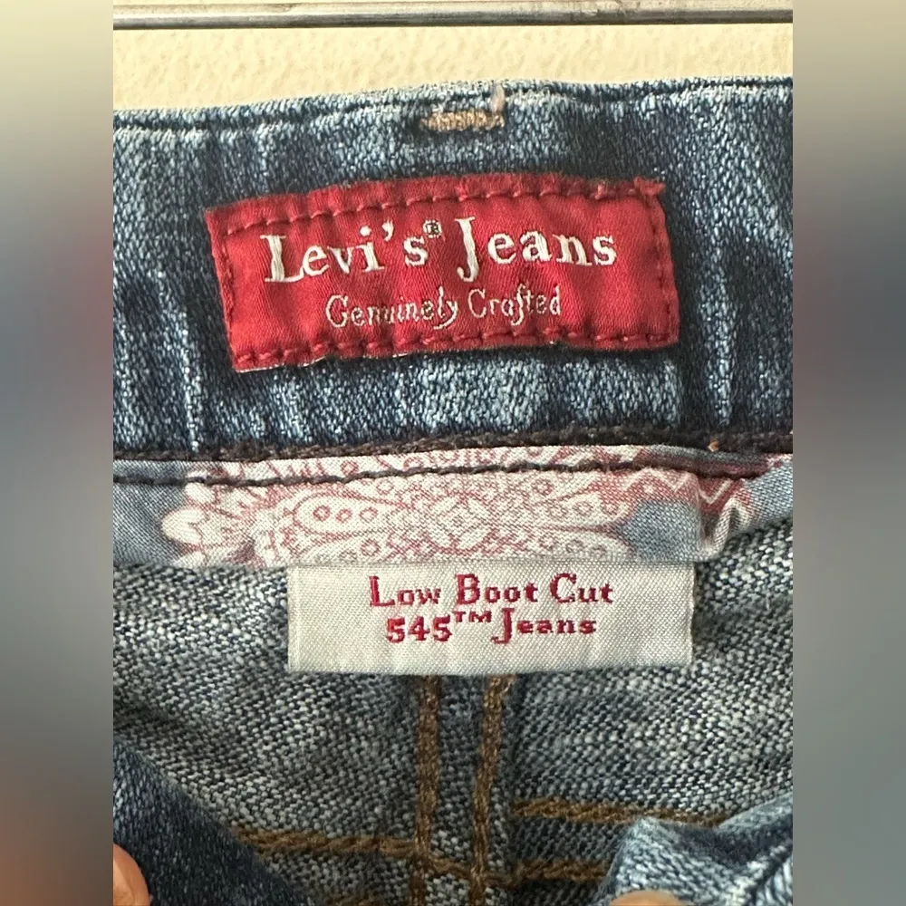 Levis 545 Low Boot Cut Jeans Womens Size 8 Stretch Y2K Casual Dark Wash Vintage - Image 4