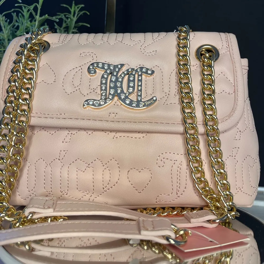 Juicy Couture It Girl Flap Shoulder Bag Chalk Pink Gold Chain NWT - Image 5
