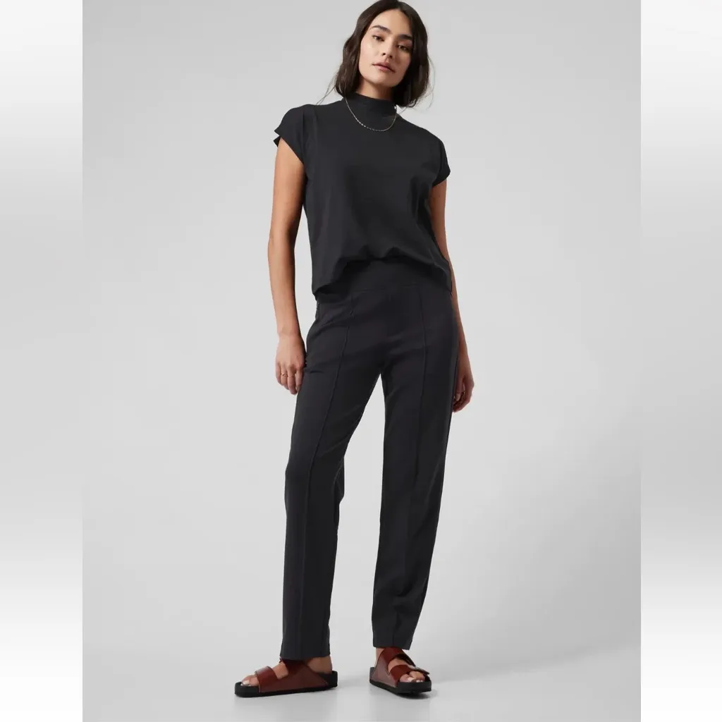 Athleta Eastbound Straight Pant in Black W1932 Sz 4 - Image 4