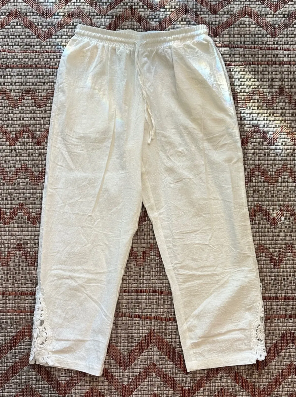 Women's White Cotton Lace Trim Cropped Drawstring Waist Pants, Size L Size L - Image 1