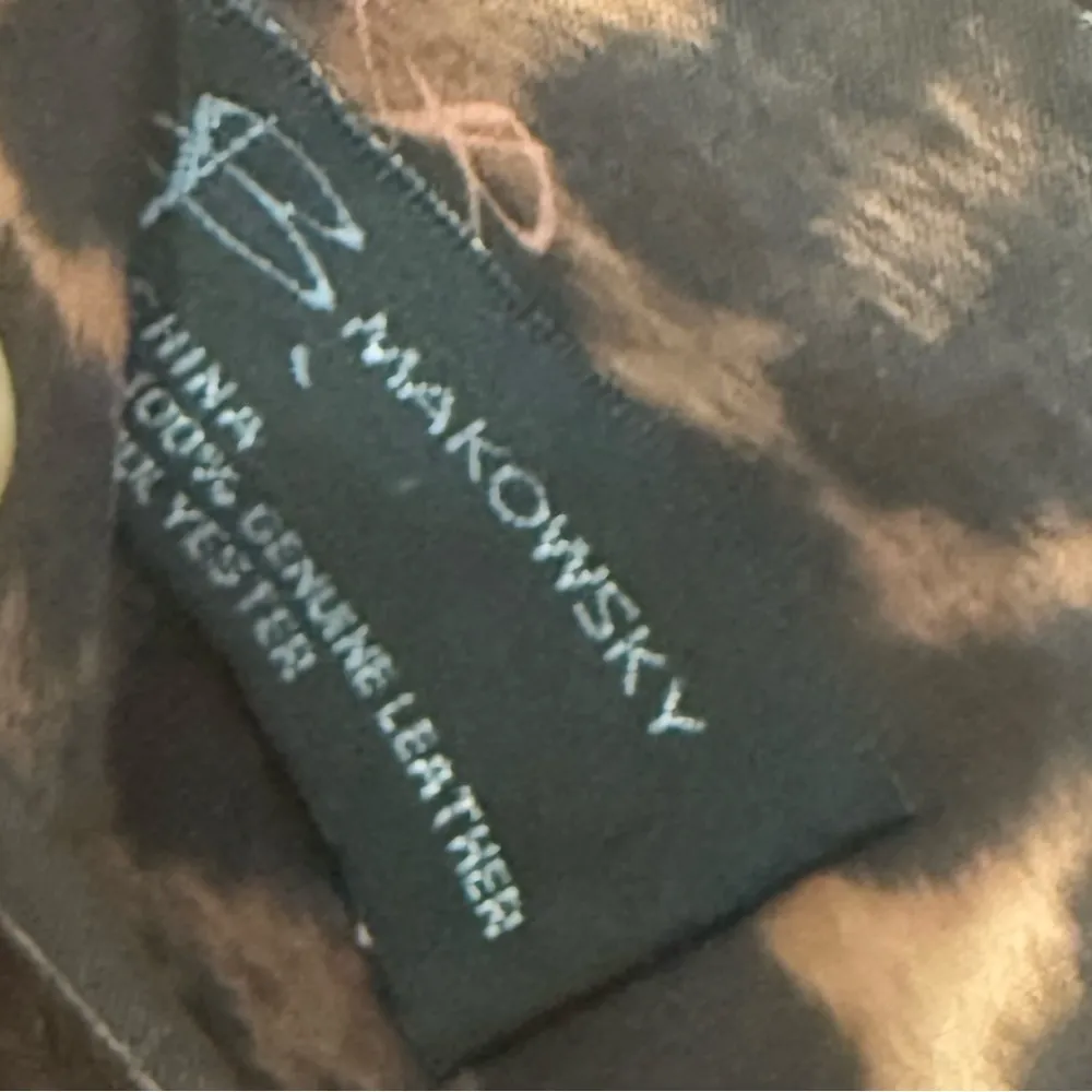 B MAKOWSKY Brown 100% Genuine Leather Zip Around Wallet 8”X4” - Image 12