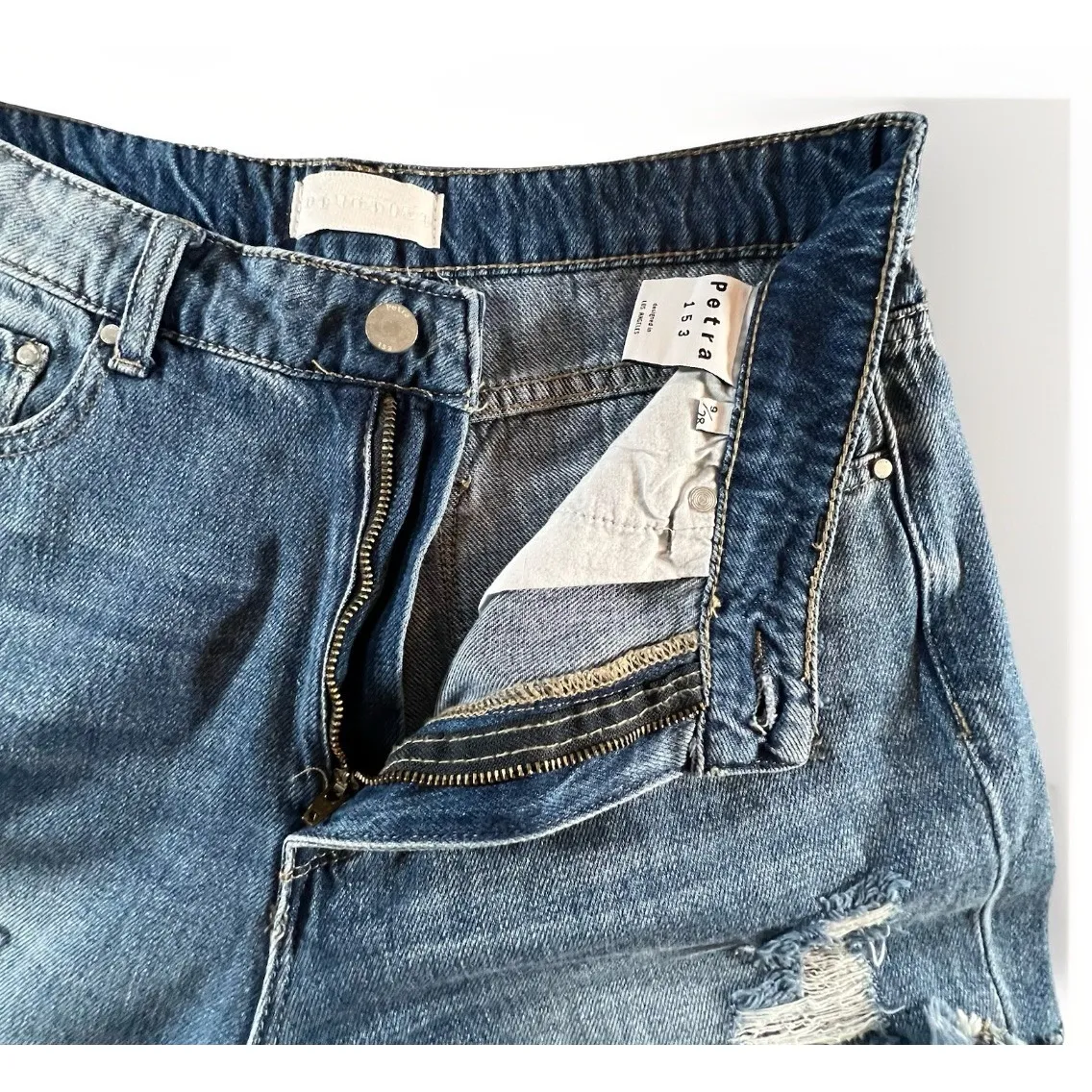 Petra 153 Distressed High - Image 3