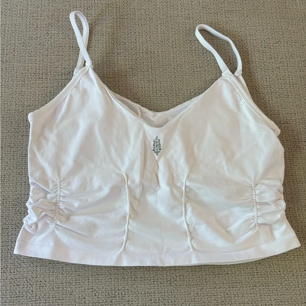 Good Karma Ruched Crop Tank in White XL - Image 6