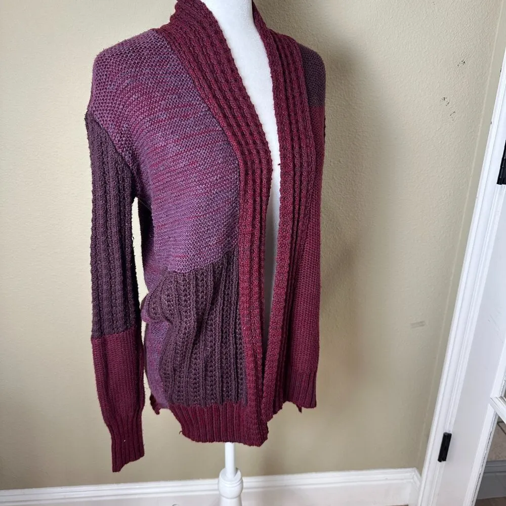 URBAN OUTFITTERS Ecote Patchwork Maroon Open Drap Cardigan Sweater Size Medium - Image 3
