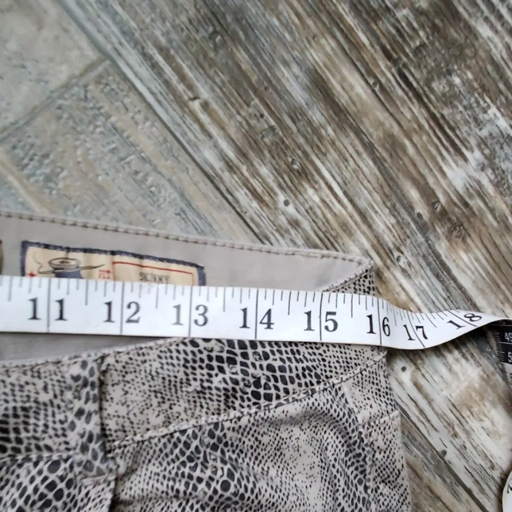 Vanilla Star printed skinny jeans size 8 - Image 4