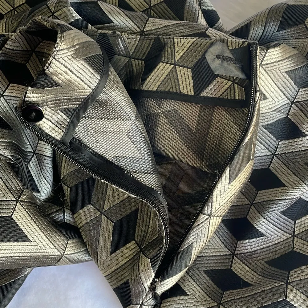 Lafayette 148 Diamond Print Tapered Pants - Image 4