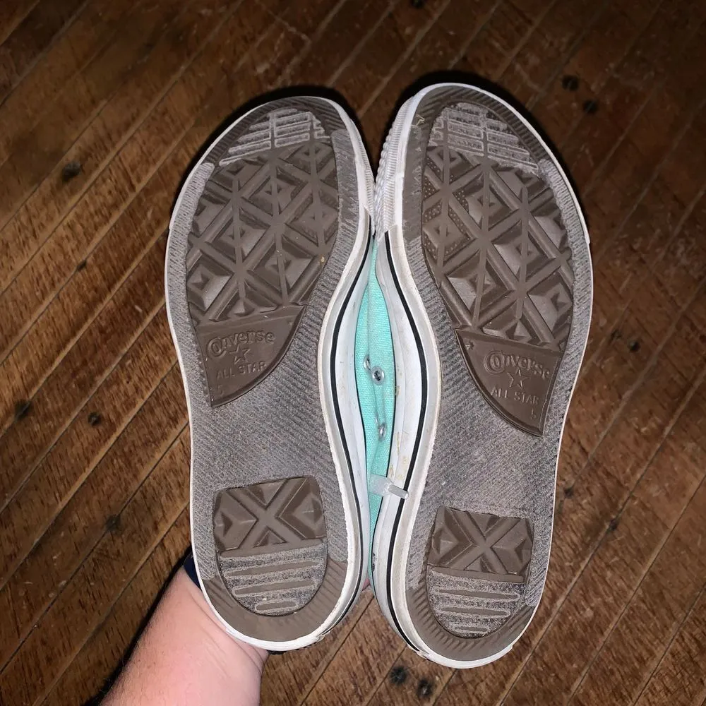 Converse light blue low top Chuck Taylor Converse size 7 sneakers - Image 2