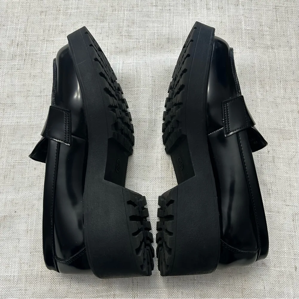 Madden Girl Women’s Chunky Black Loafers Size 6 1/2 Medium Like New - Image 4