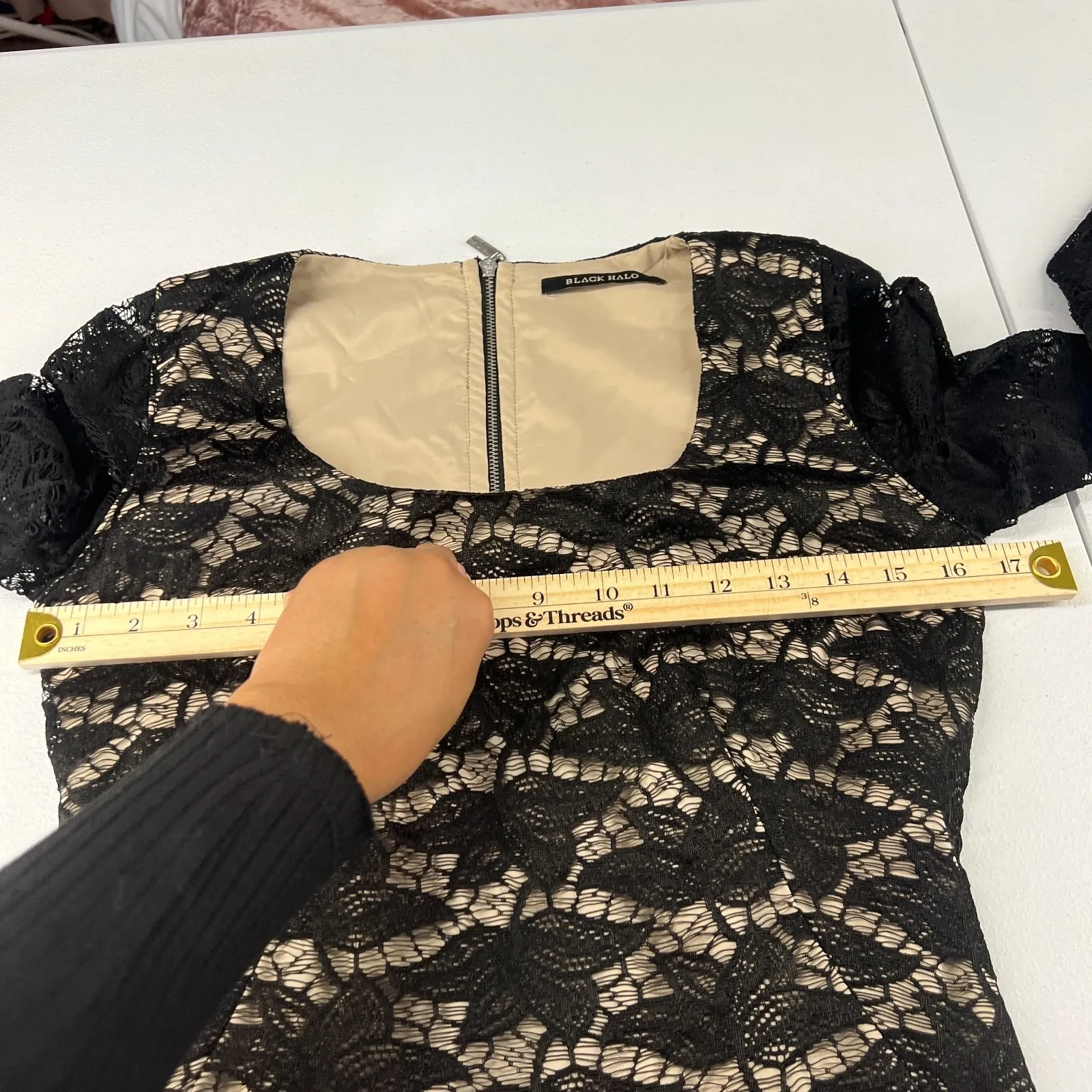 Black Halo Shift Dress Womens Size 2 Black Lace Zip Back Square Neck Long Sleeve - Image 12