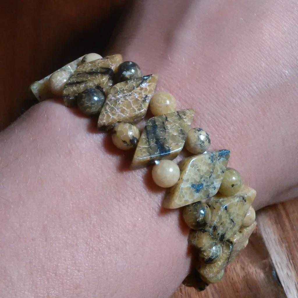 Yellow Turtle Jasper Princess Stretch Bracelet - Image 2