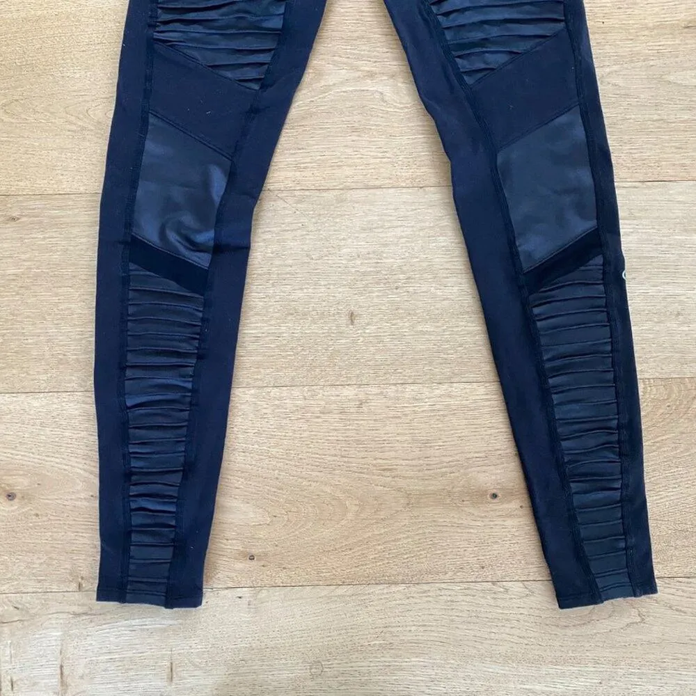 ALO Yoga Moto Leggings in Black - Image 5