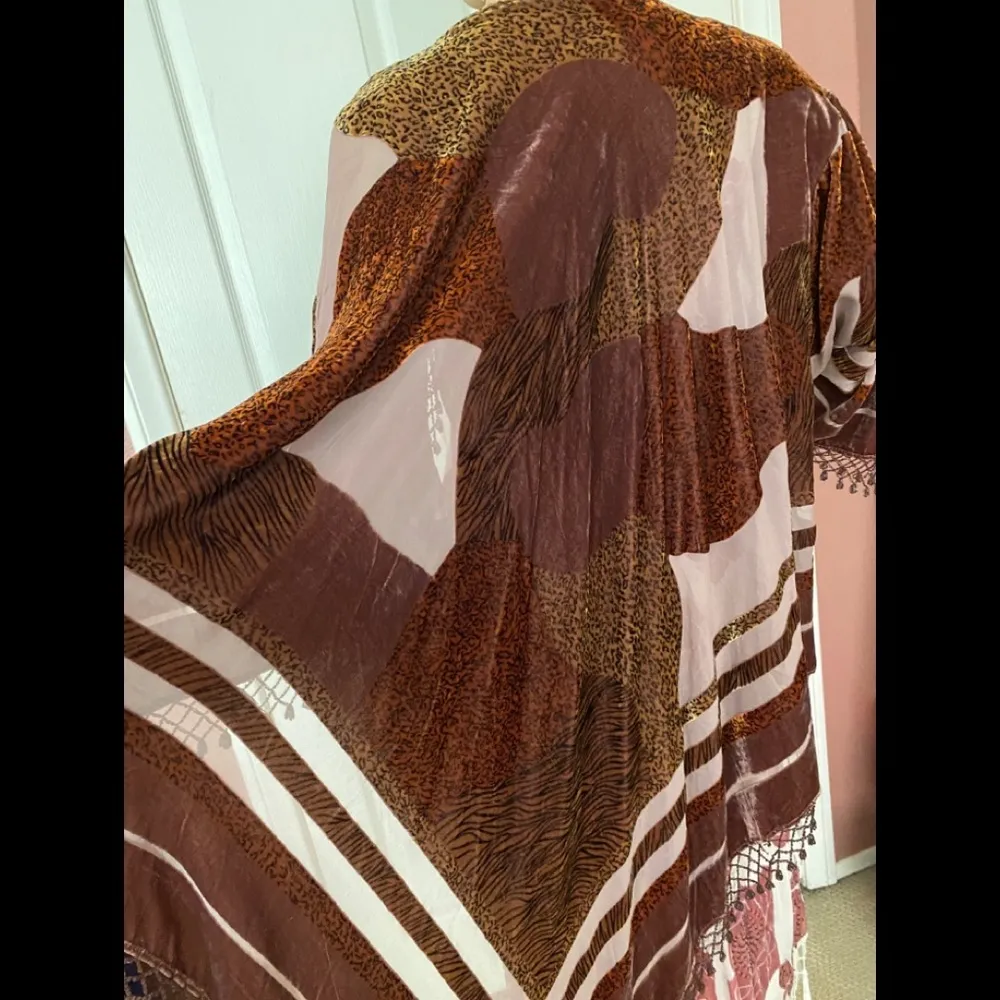 Gorgeous Set of Jingjao Beaded Dress and Coat Brown Size 8 - Image 7