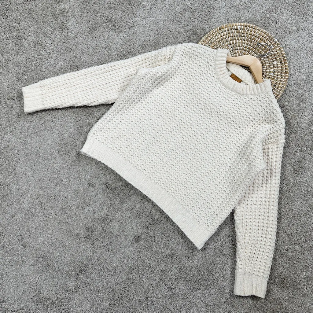 POL Women’s Cable Knit Chunky Crewneck Chenille Knit Sweater Oversized Ivory S - Image 2