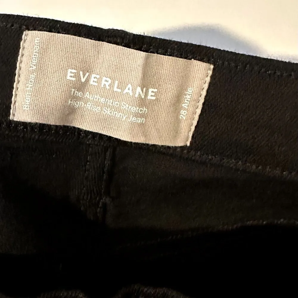 NEW Everlane The High Rise Skinny Jean in Black - Size 28 Ankle - Image 3