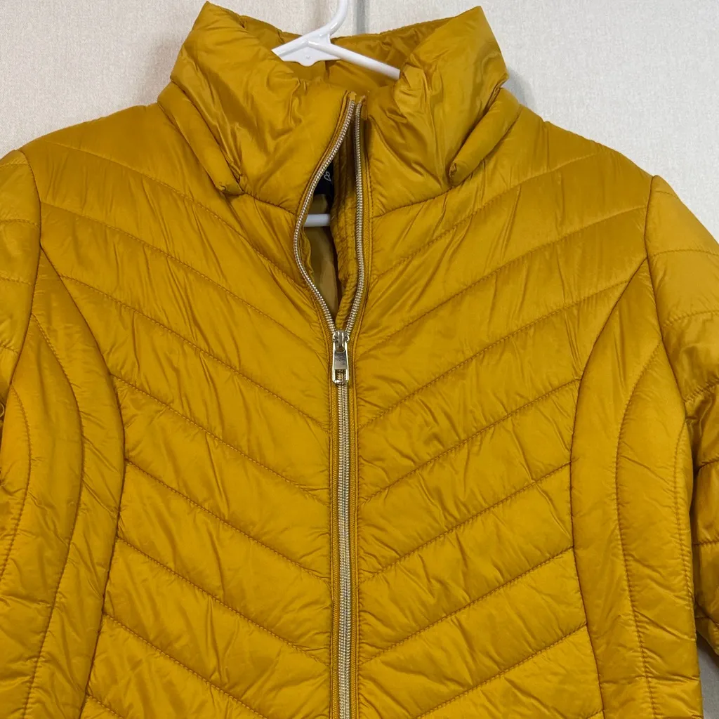 F&F Women's Mustard Puffer Jacket - Image 3