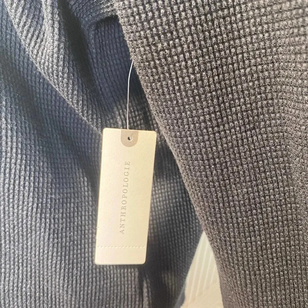 Anthropologie Sharlene Perkins Visions Of Change‎ Top Graphic Thermal Size Small - Image 9