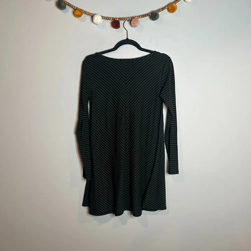 🌺 Kohl's green and black striped tunic - Image 5