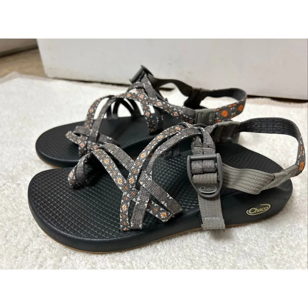 Chaco womens size 9 strappy Southwest Aztec sandals gray orange adjustable strap - Image 4