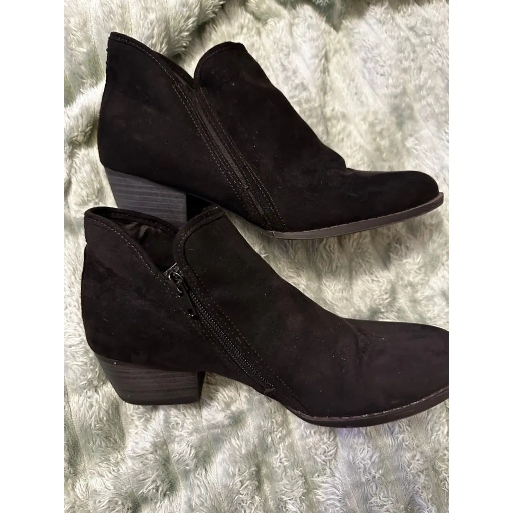 Esprit Women's  Black Suede Ankle Boots & Booties Size 7.5 - Image 3