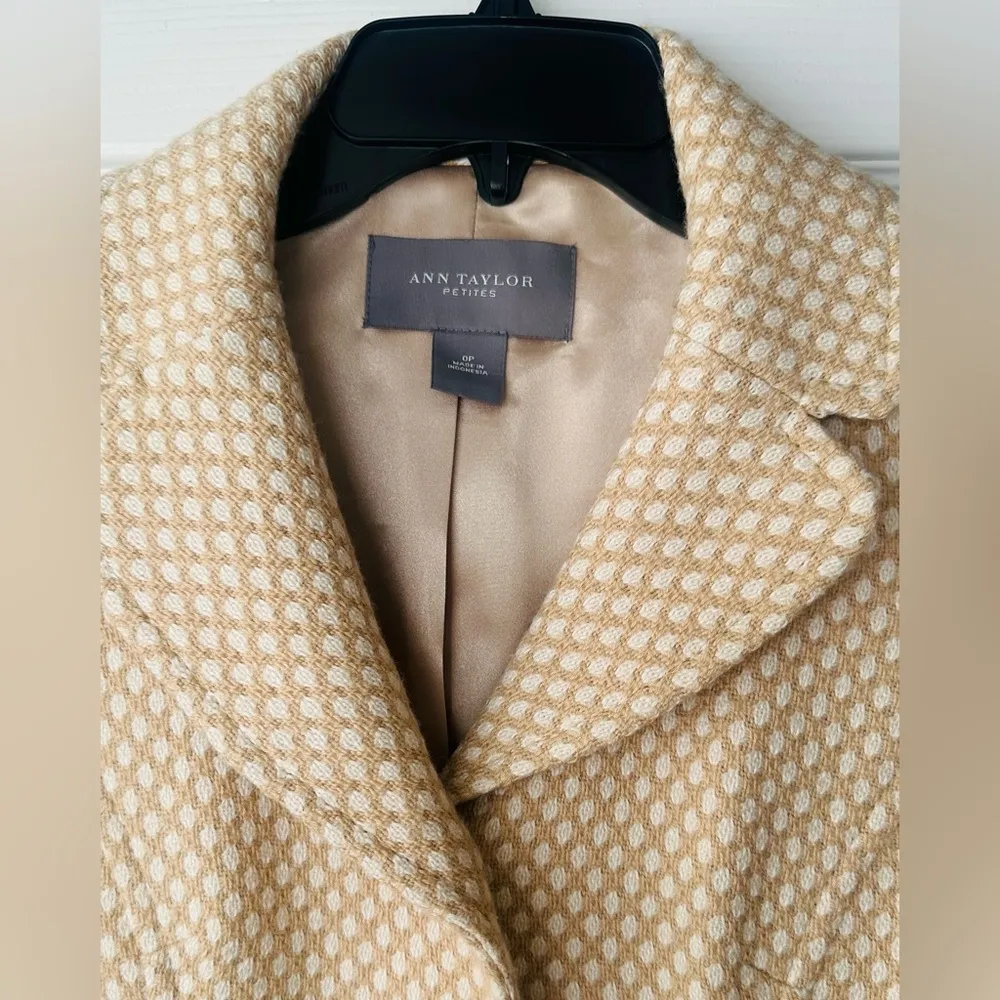 Ann Taylor Wool Blend Patterned Midi Peacoat Sz 0P 0 petite - Image 3