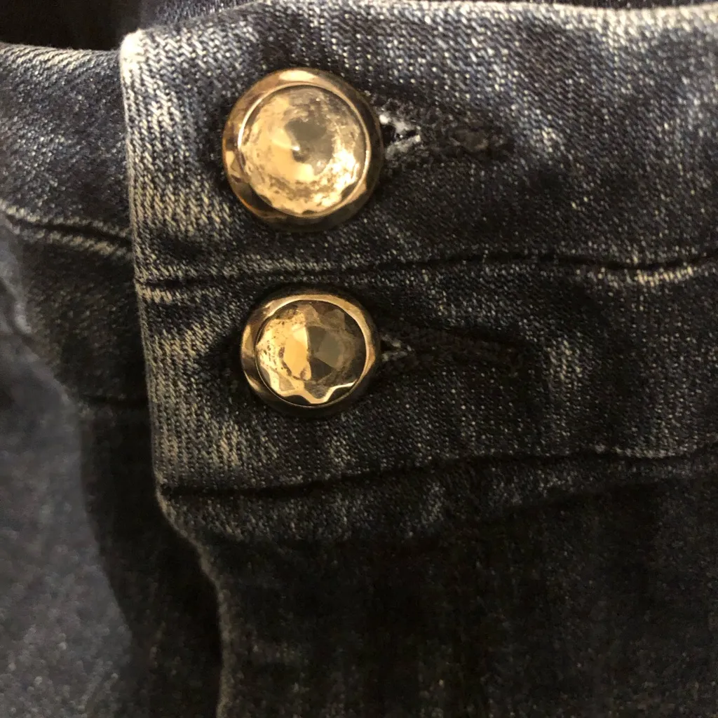 Candies Jean short shorts‎ women’s size 7 cuff bottom hem like buttons - Image 4