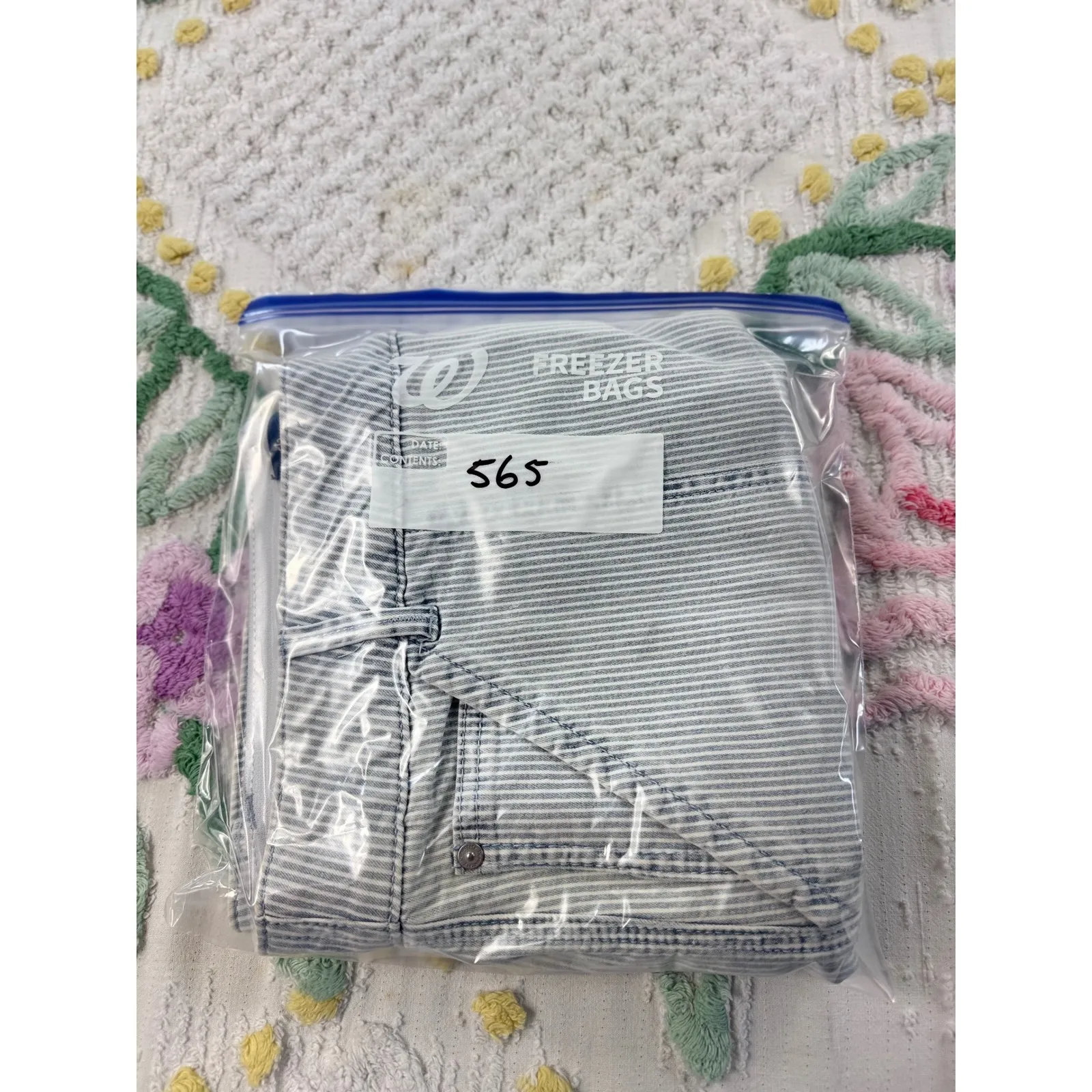 Democracy Womens Size 14 AbSolution High Rise Shorts Blue Stripe Frayed Hem - Image 9