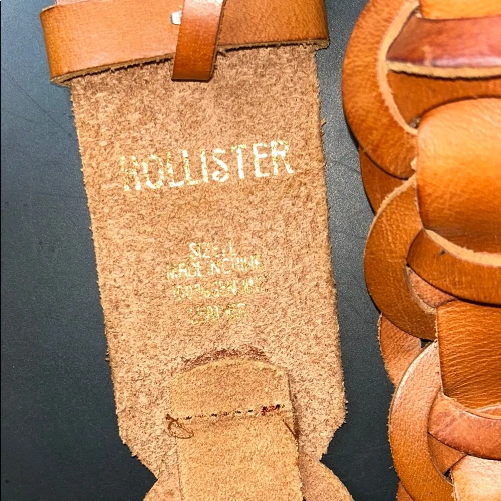 Hollister Tan Leather Belt Bronze Buckle Classic - Image 4