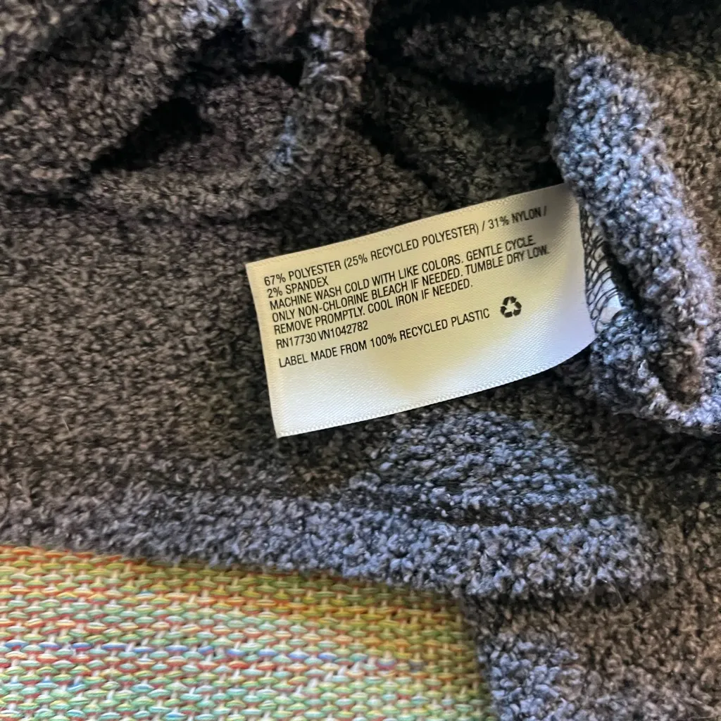 Wild Fable Gray V-Neck Crop Top Long Sleeve Sweater Y2K SZ S Cozy Winter Casual - Image 11