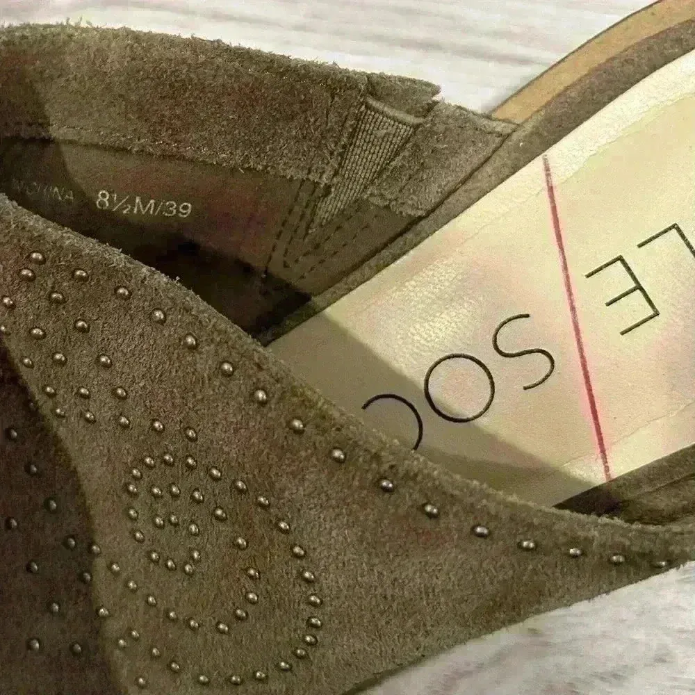 Sole Society Olive Brown Leather Suede Studded Slip On Heels Mules Size 8.5 - Image 8