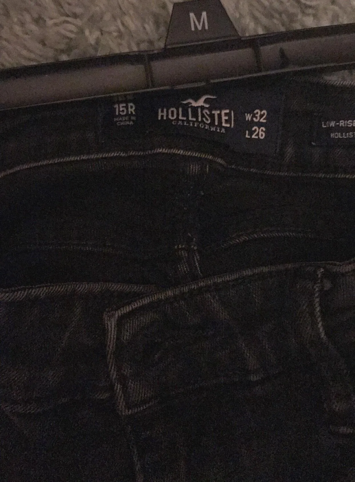 Hollister High-Waisted Jeans - Image 4