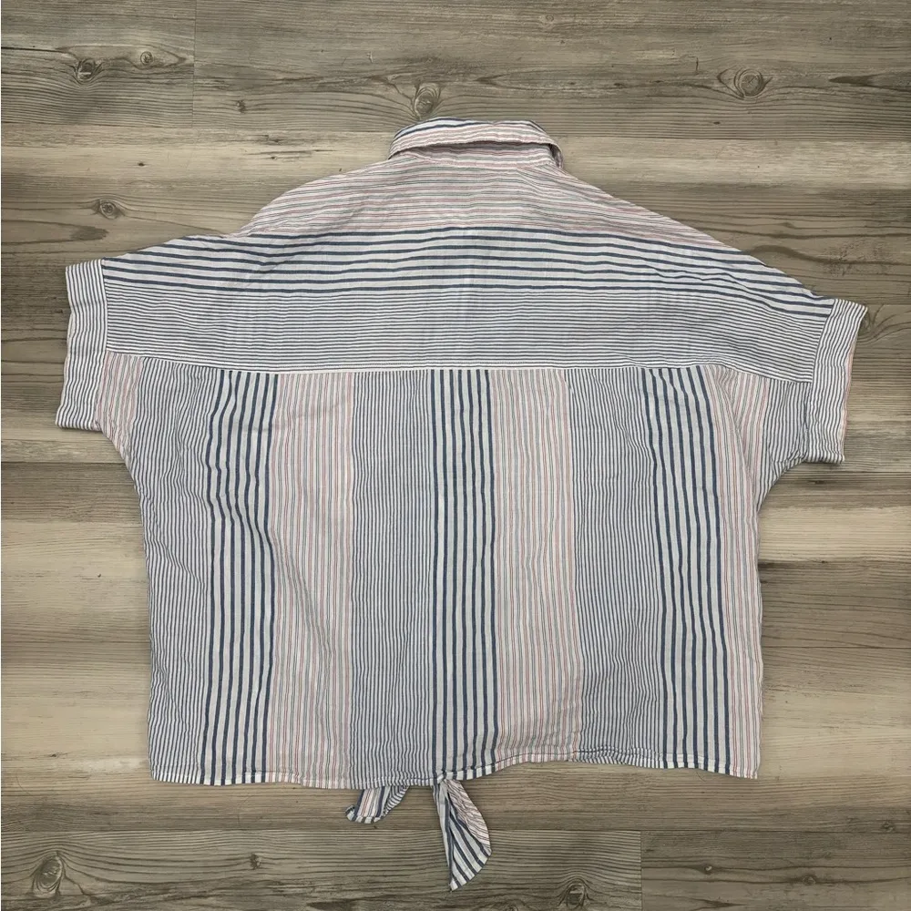 Madewell oversized small, cropped button up and tie shirt - Image 3