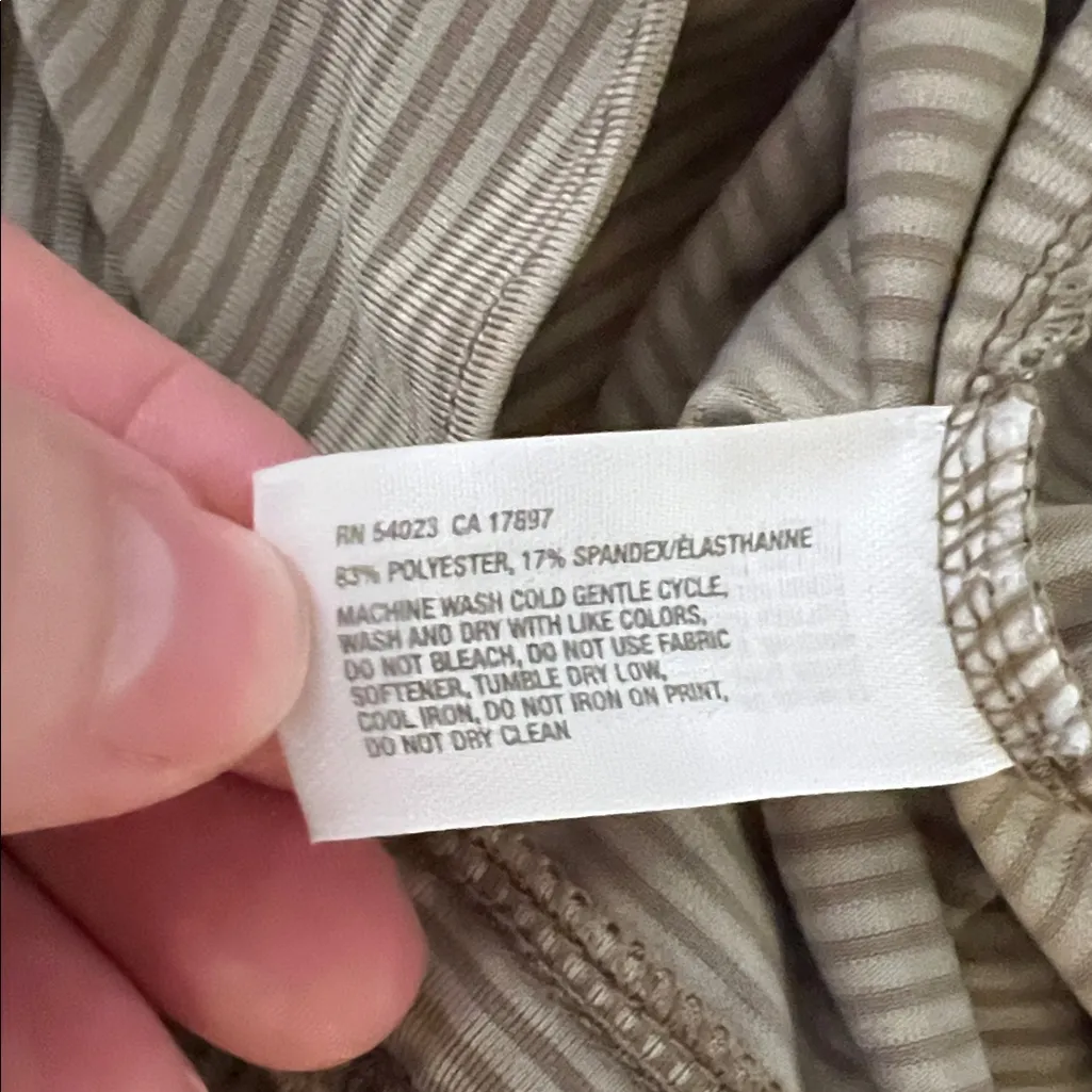 Gap Body Fit Women's Tan Striped Strappy Cinch Tank Size Medium - Image 8