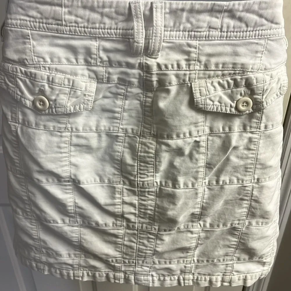 Ann Taylor LOFT White Patchwork Lined Pull Up Mini Skirt with Pockets- Size 8 - Image 6