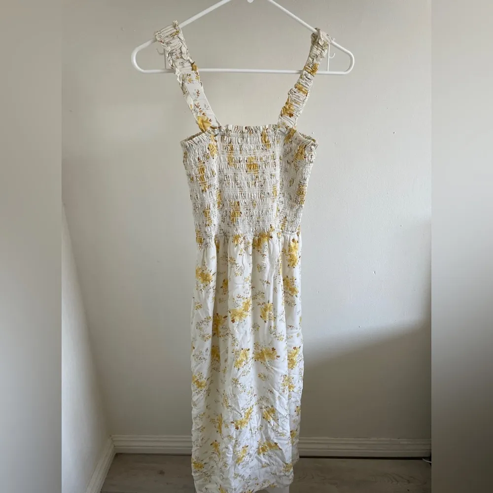 WAYF Rashida Smocked Sundress Midi White/Yellow (Small) Floral Print - Image 5
