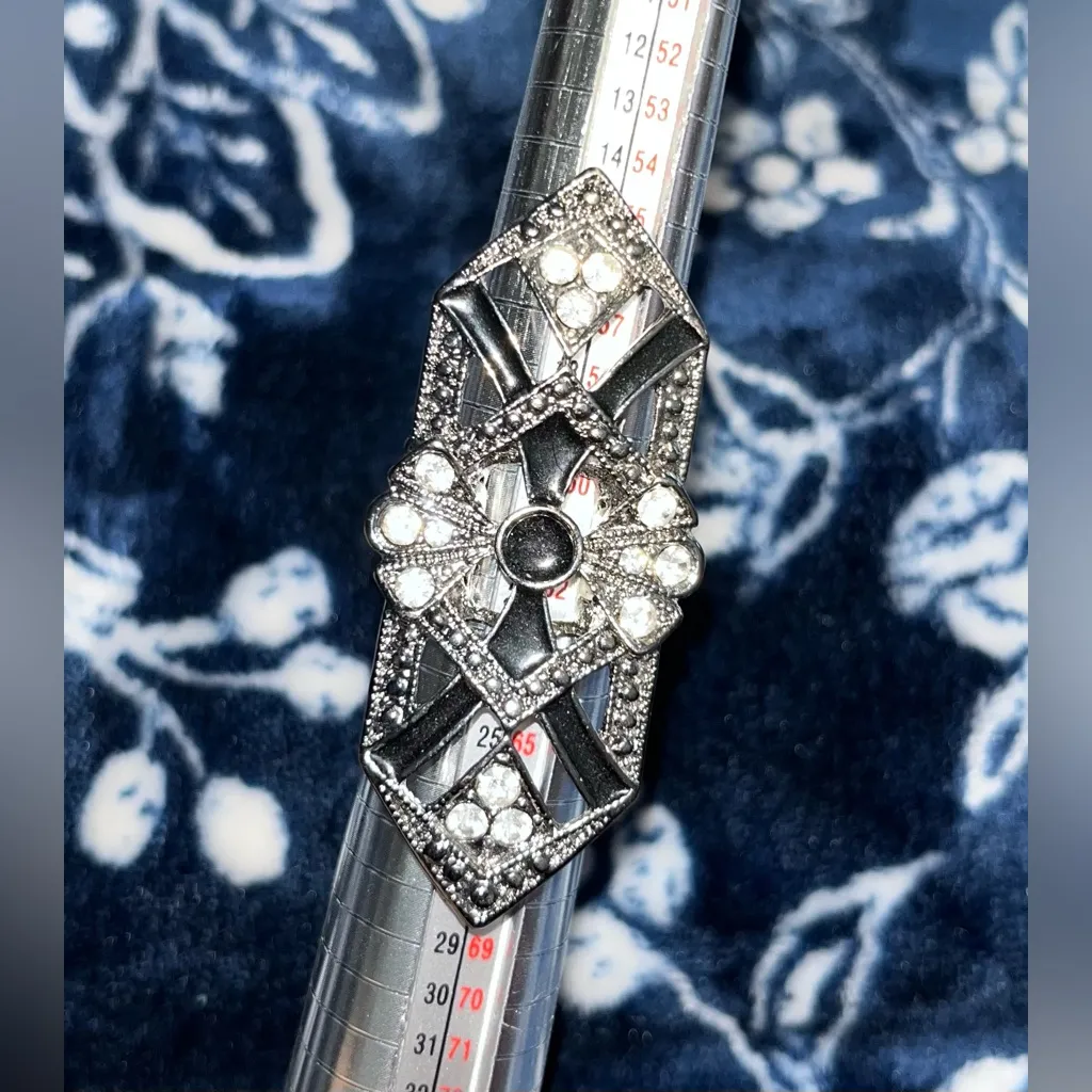 Art Deco Style Cocktail Stretch Statement Ring Black Enamel & Clear Crystals Silver - Image 3