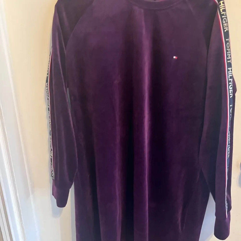 Tommy Hilfiger Velvet Long-Sleeve Purple Dress Size XL With Signature Sleeves - Image 3