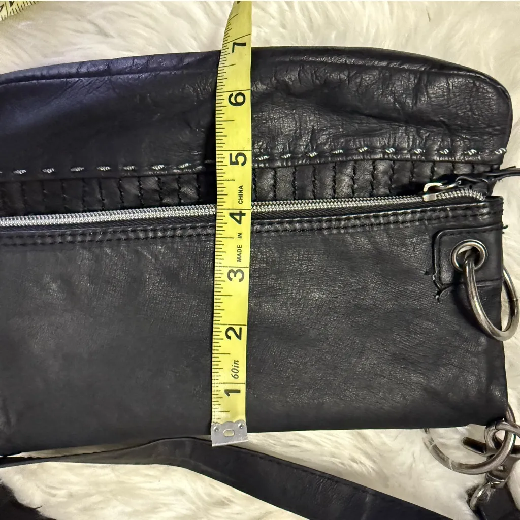The Sak Black Leather Foldover Crossbody Bag - Image 5